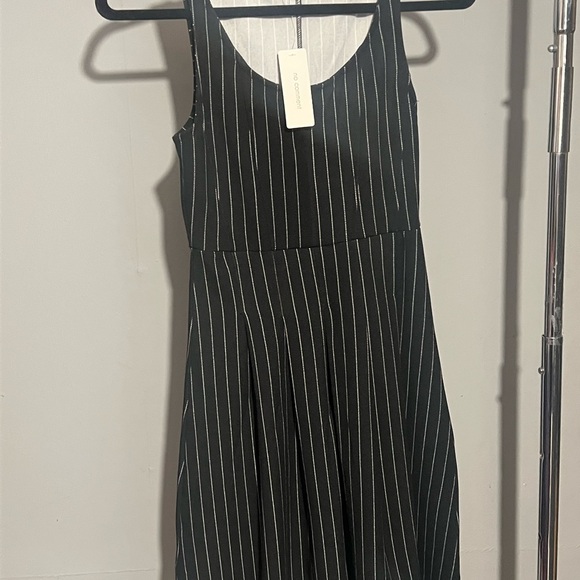 Black and White Striped Dress - Picture 3 of 7